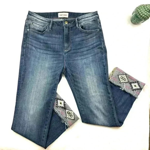 Driftwood Colette Stretch Denim Embroider Cuff Crop Straight Leg Jean Size 30 - Picture 3 of 16